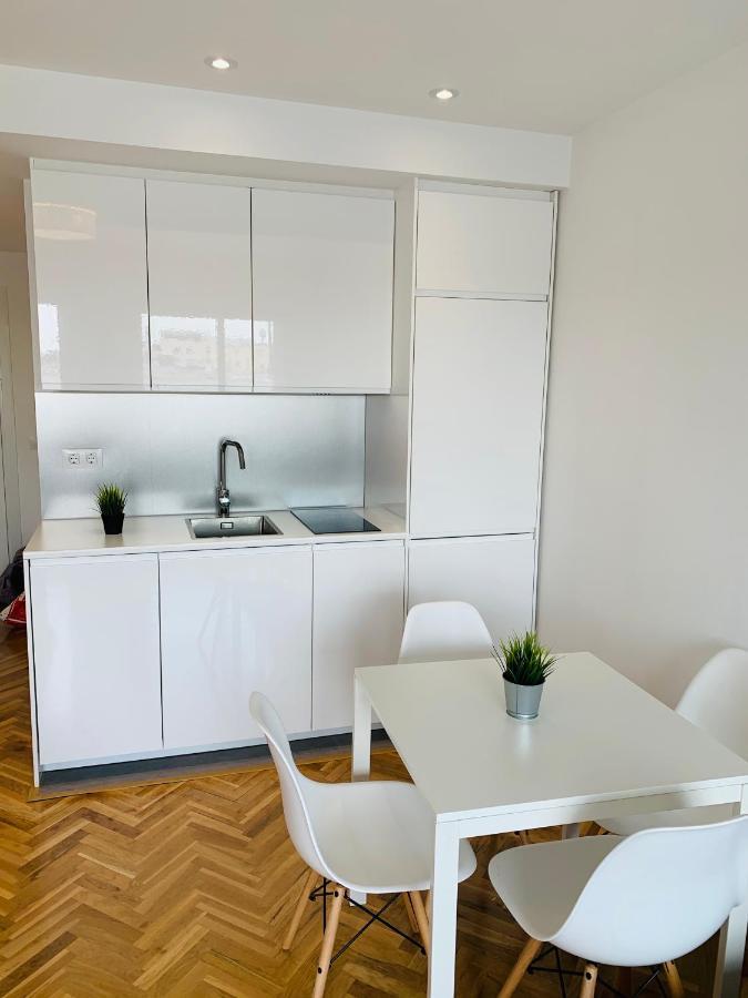 Pisos Con Piscina Barrio Exclusivo-Wizinkcenter Alquiler Temporada Appartement Madrid Buitenkant foto