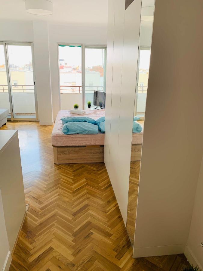 Pisos Con Piscina Barrio Exclusivo-Wizinkcenter Alquiler Temporada Appartement Madrid Buitenkant foto