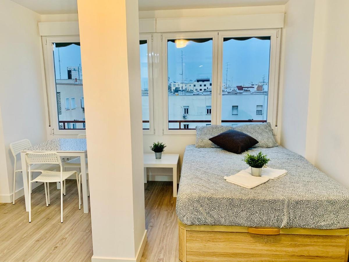Pisos Con Piscina Barrio Exclusivo-Wizinkcenter Alquiler Temporada Appartement Madrid Buitenkant foto