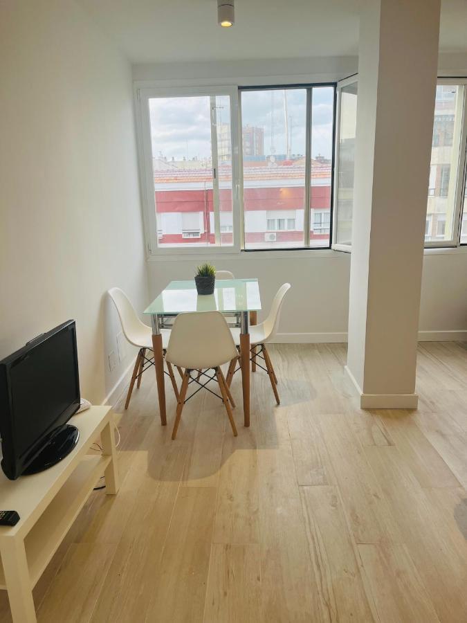 Pisos Con Piscina Barrio Exclusivo-Wizinkcenter Alquiler Temporada Appartement Madrid Buitenkant foto