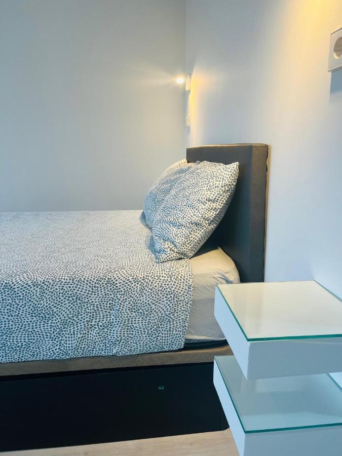 Pisos Con Piscina Barrio Exclusivo-Wizinkcenter Alquiler Temporada Appartement Madrid Buitenkant foto